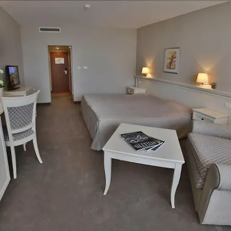 Hvd Riviera Ultra & Mineral Pool - Private & Free Parking リゾート 5*