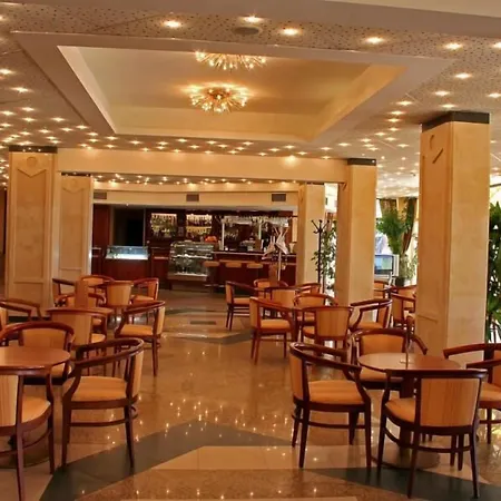 Hvd Riviera Ultra & Mineral Pool - Private & Free Parking 5* גולדן סנדס