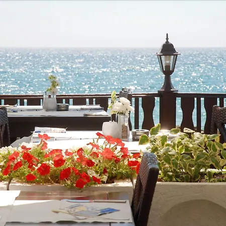 Hvd Riviera Ultra & Mineral Pool - Private & Free Parking אתר נופש
