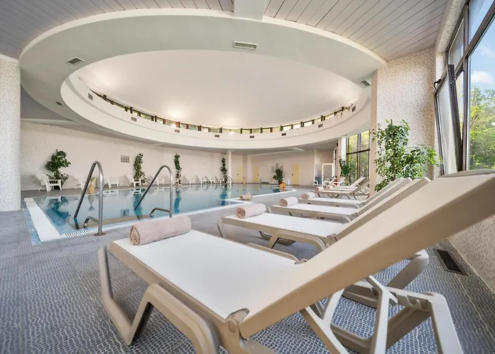 Hvd Riviera Ultra & Mineral Pool - Private & Free Parking Rezort